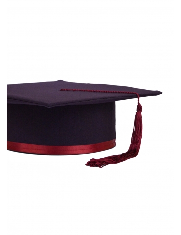 Toca absolvire violet visiniu